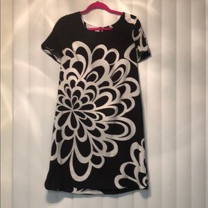 Black and white geometric floral dress